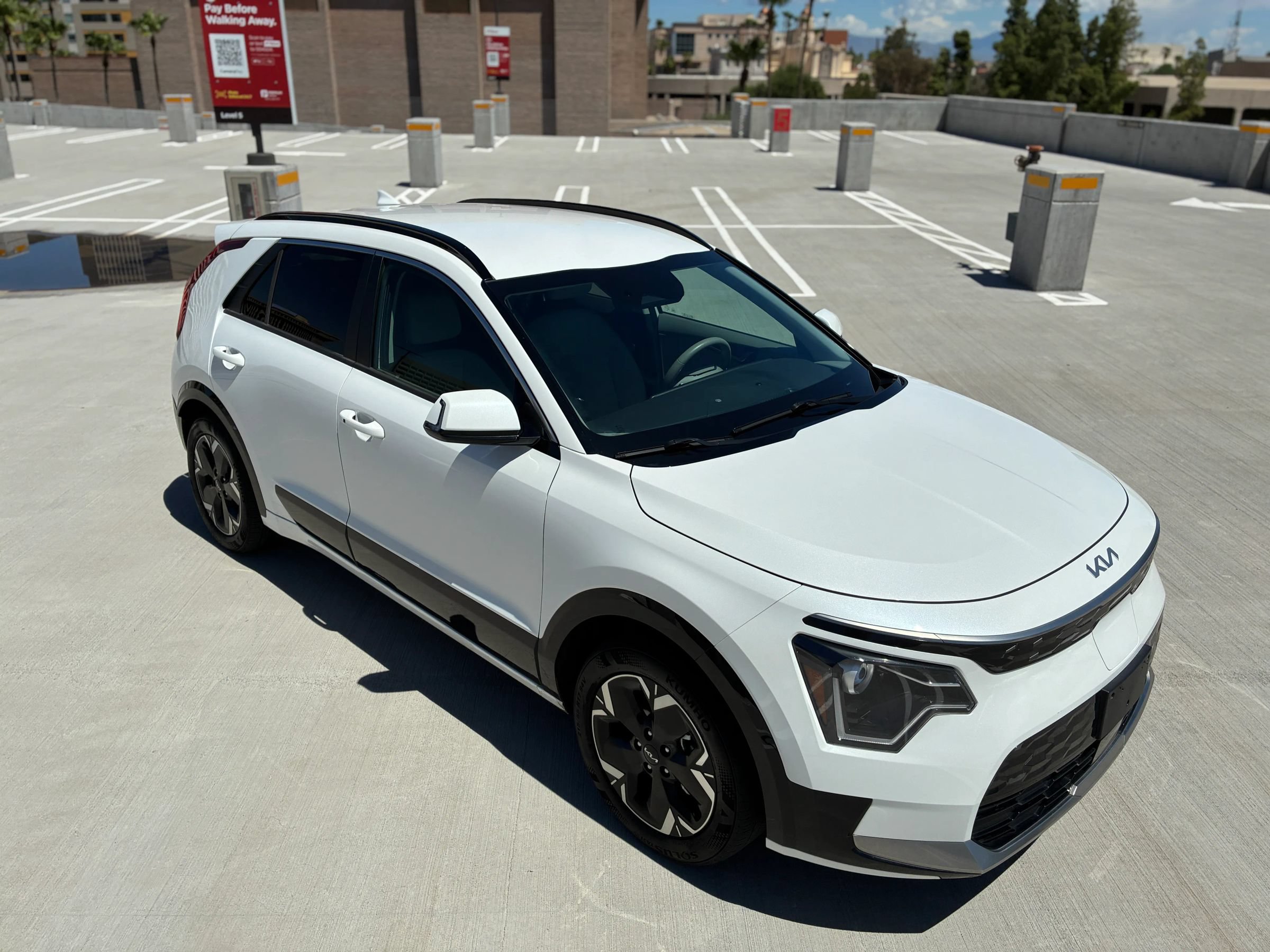 Used 2023 Kia Niro Wind FWD image 1