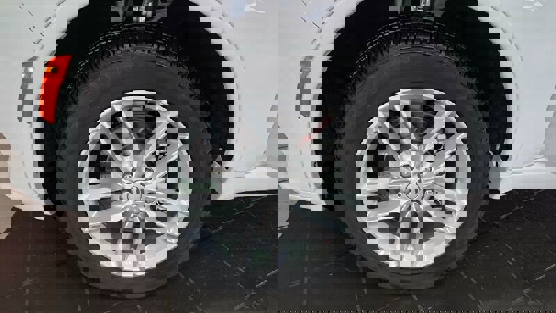 Used 2025 Dodge Durango GT image 41