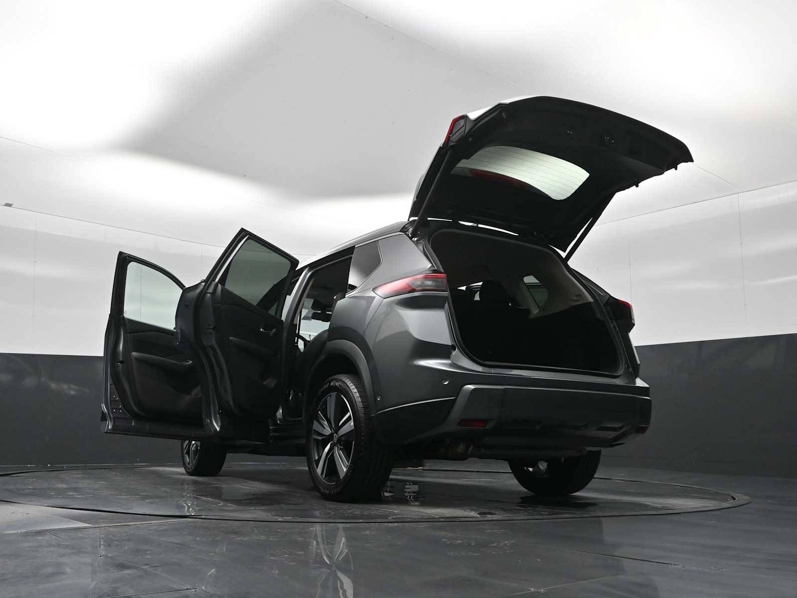 Used 2024 Nissan Rogue SL image 31