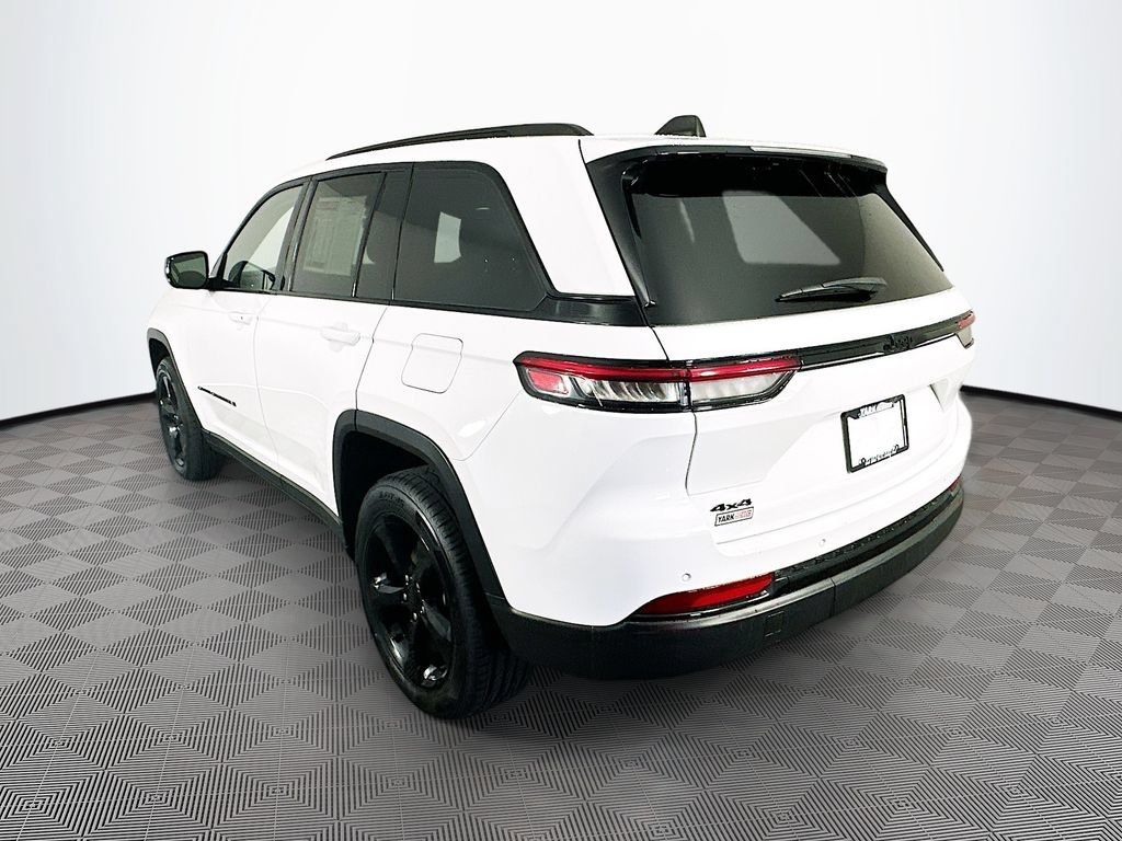 Certified 2023 Jeep Grand Cherokee Altitude AWD/4WD image 8