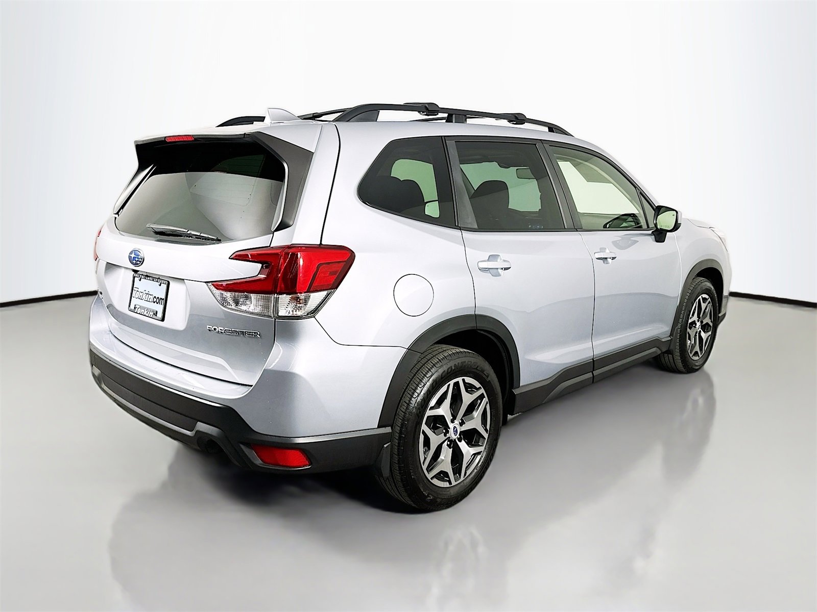 Used 2020 Subaru Forester Premium image 7