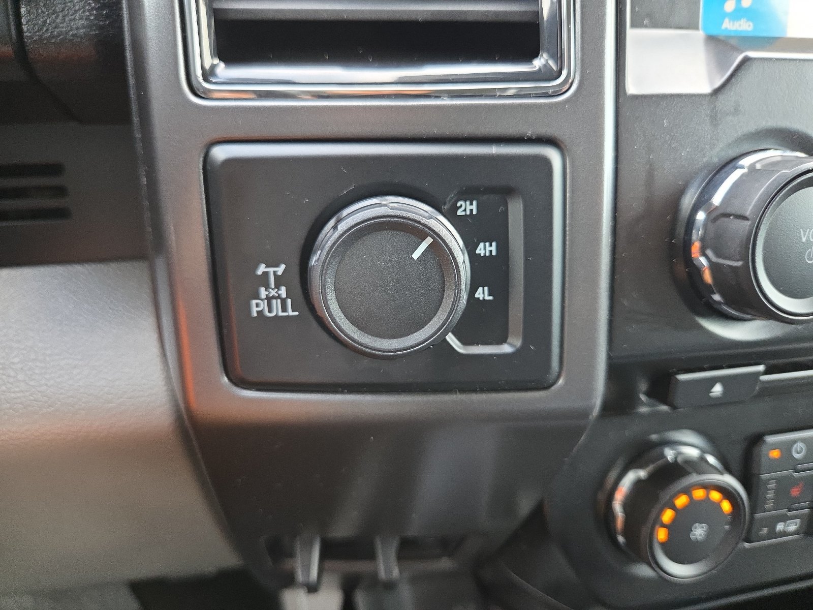 Used 2018 Ford F150 XLT w/ Equipment Group 302A Luxury AWD/4WD image 20