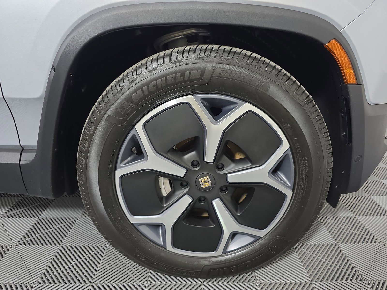 Used 2024 Rivian R1T Adventure AWD/4WD image 11