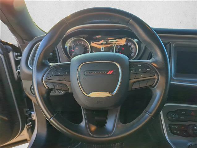 Used 2019 Dodge Challenger SXT image 11