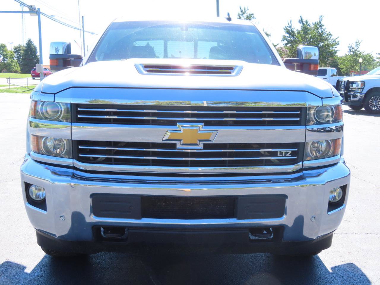 Used 2019 Chevrolet Silverado 2500 LTZ w/ Duramax Plus Package AWD/4WD image 9