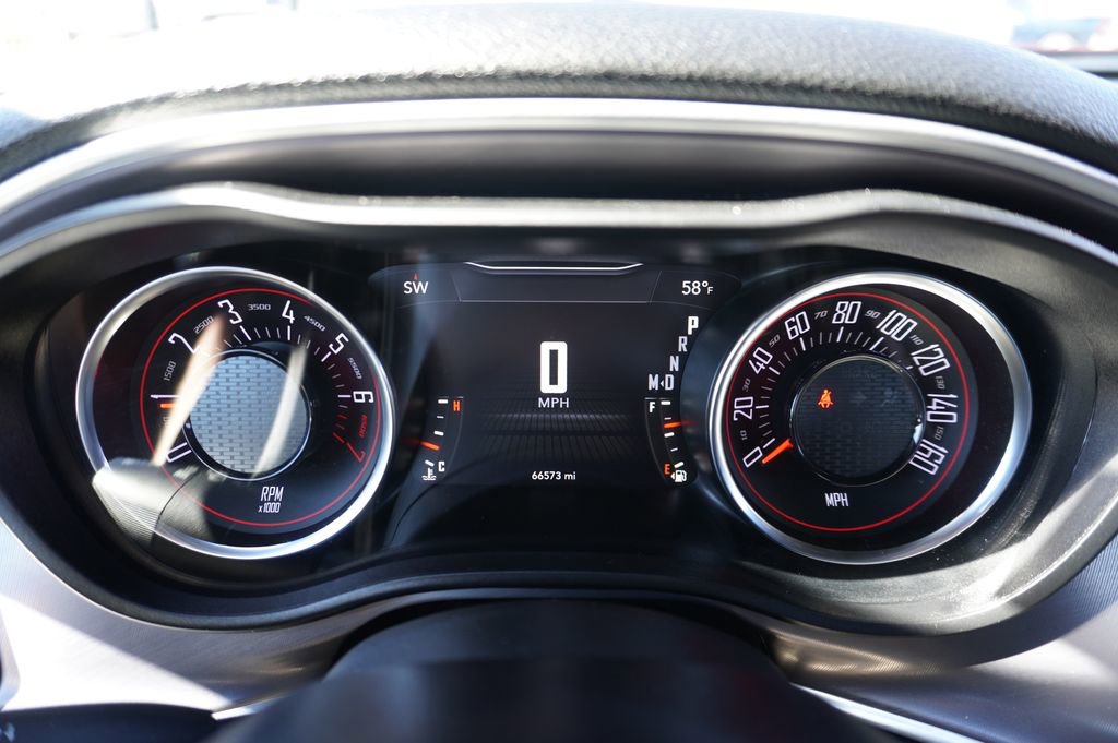 Used 2022 Dodge Challenger GT image 11