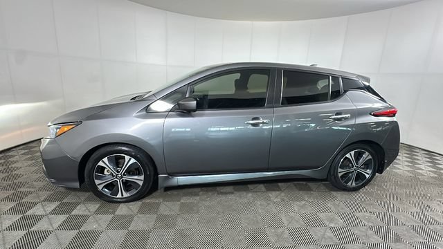 Used 2022 Nissan Leaf SV w/ SV Technology Package FWD image 5