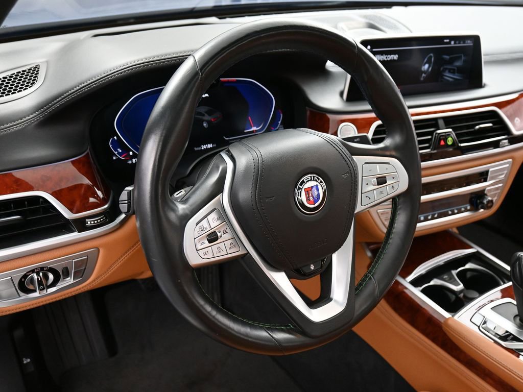 Used 2022 BMW ALPINA B7 xDrive w/ Luxury Rear Seating Package AWD/4WD image 18