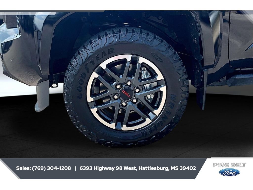 Used 2024 Toyota Tacoma TRD Sport w/ TRD Sport Upgrade Package AWD/4WD image 7