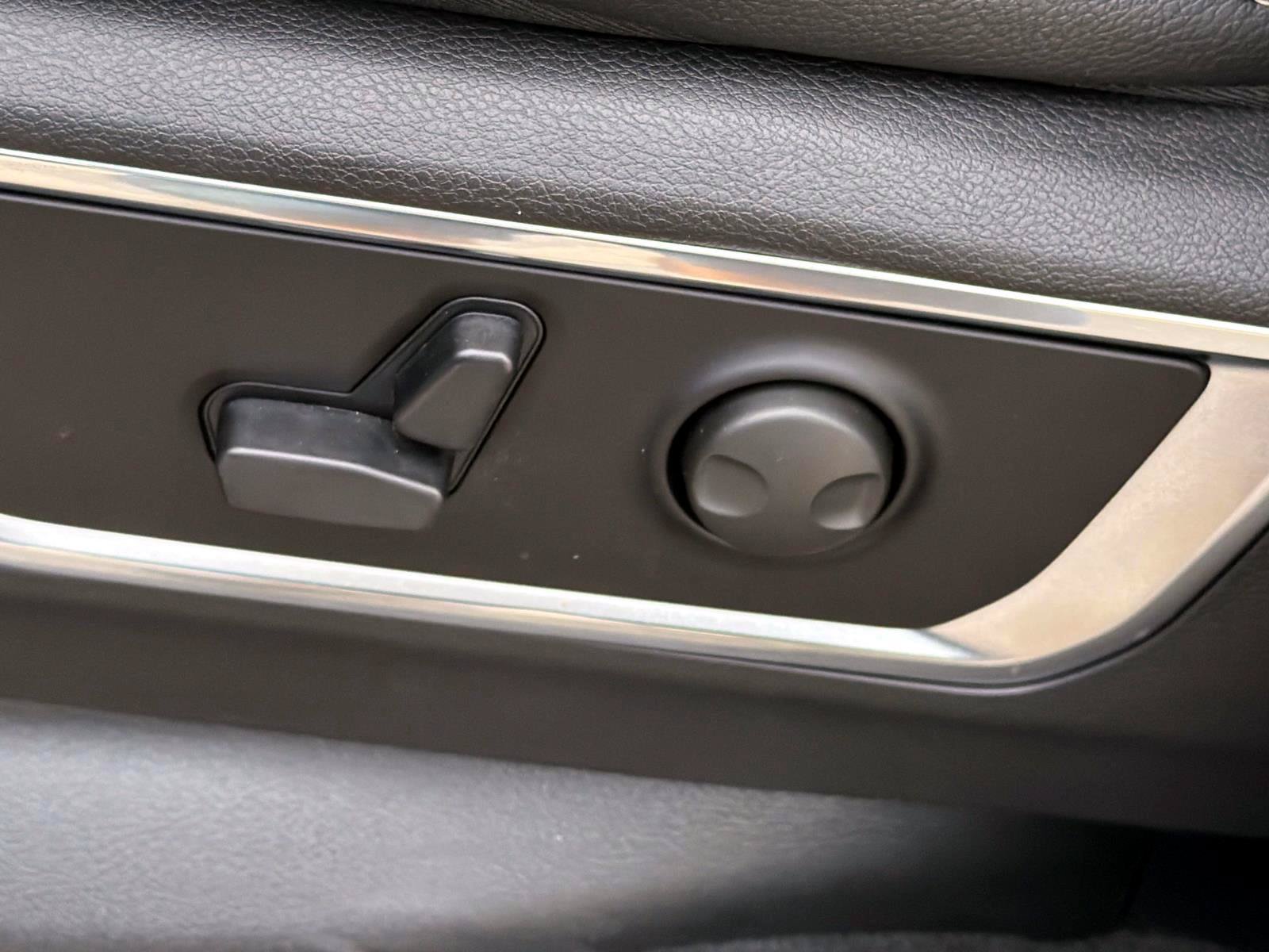New 2026 RAM 1500 Laramie AWD/4WD image 15