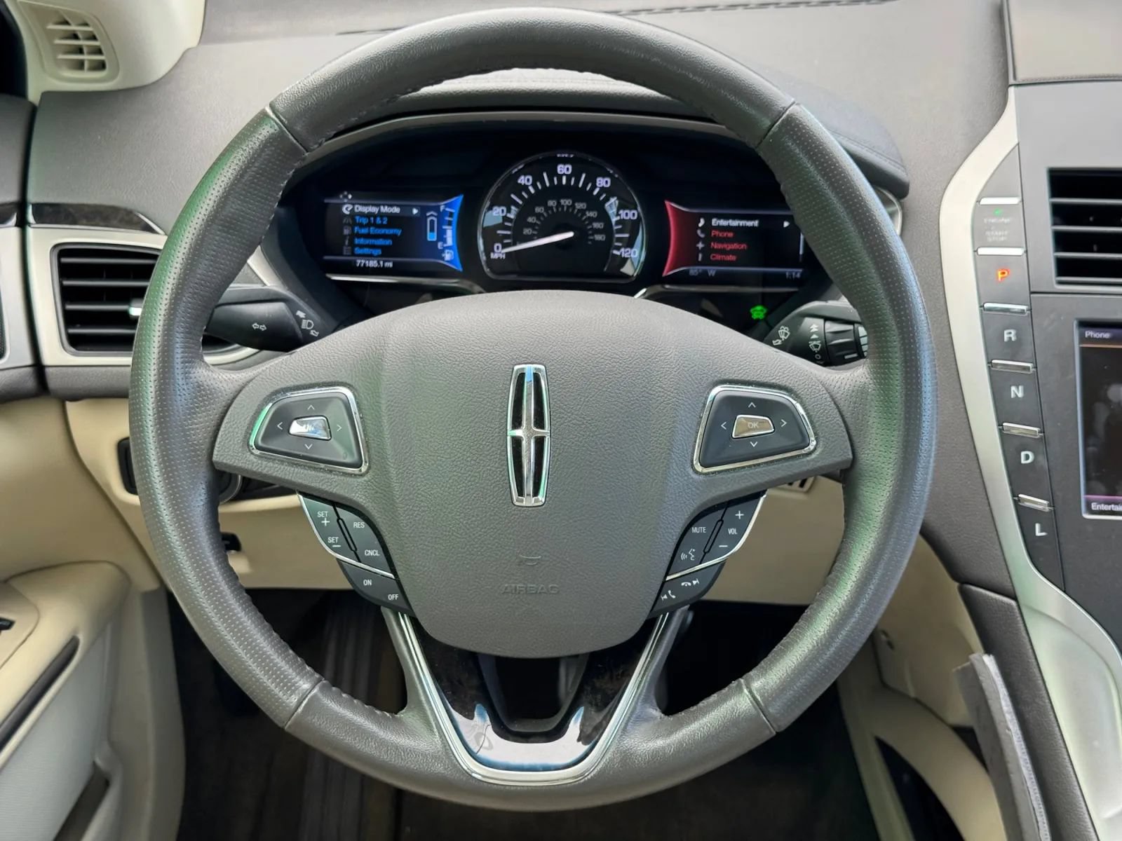 Used 2013 Lincoln MKZ Hybrid FWD image 27