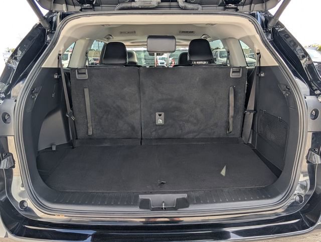 Used 2024 Toyota Highlander XLE image 13