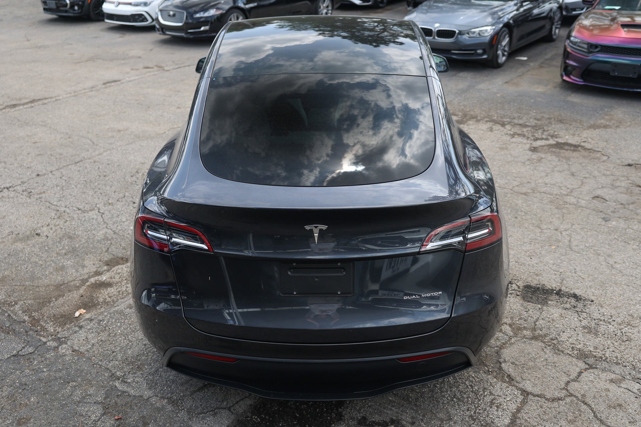 Used 2024 Tesla Model Y Long Range AWD/4WD image 13