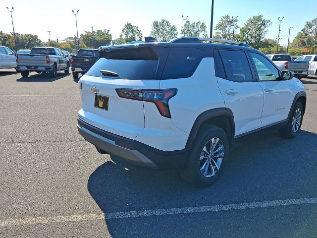 Used 2025 Chevrolet Equinox LT AWD/4WD image 8