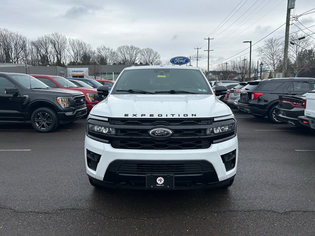 Certified 2022 Ford Expedition Max Limited image 2