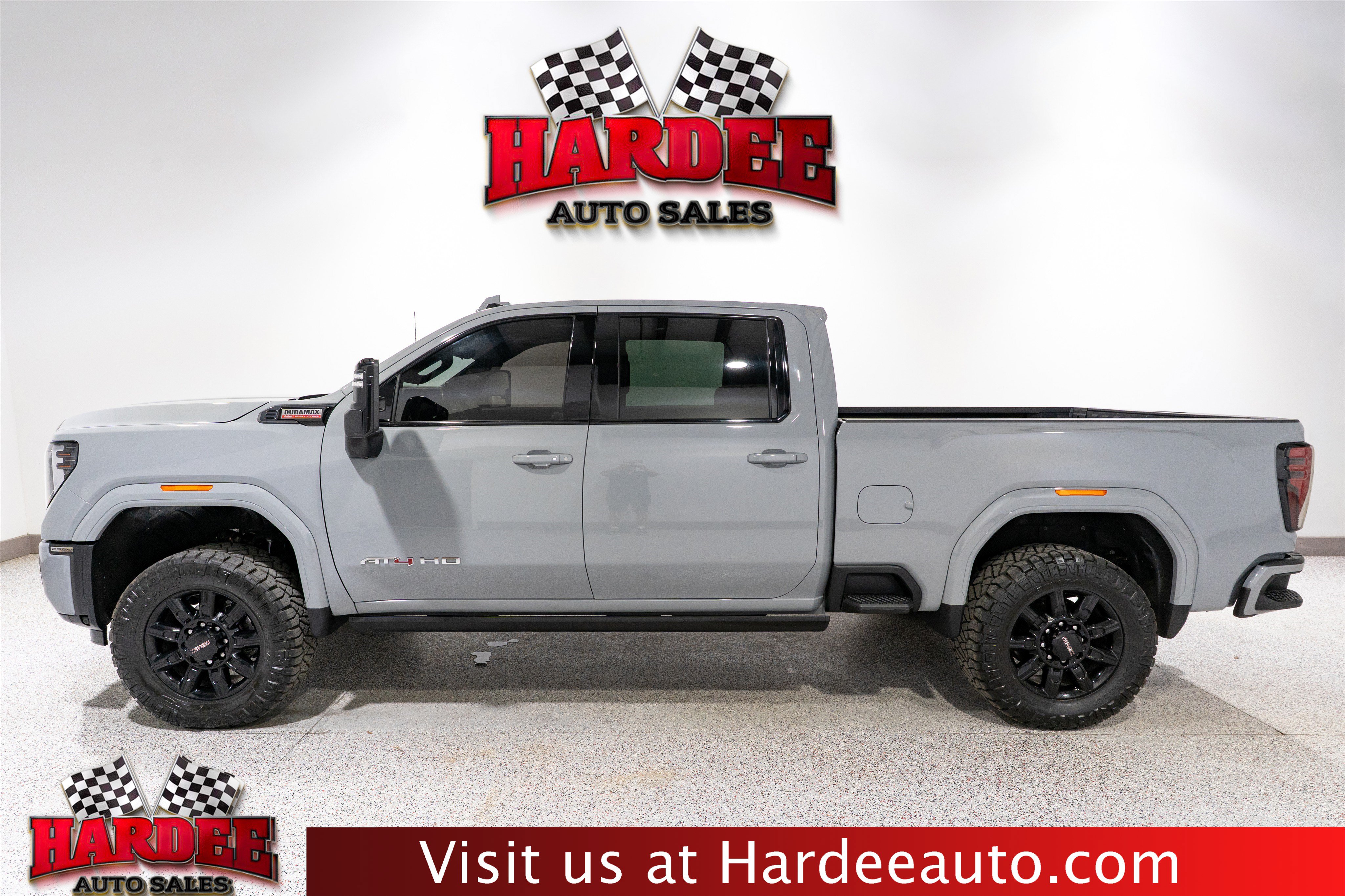 Used 2025 GMC Sierra 2500 AT4 w/ AT4 Premium Plus Package AWD/4WD image 1