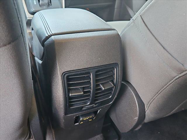 Used 2015 Ford Escape SE w/ Equipment Group 201A image 17