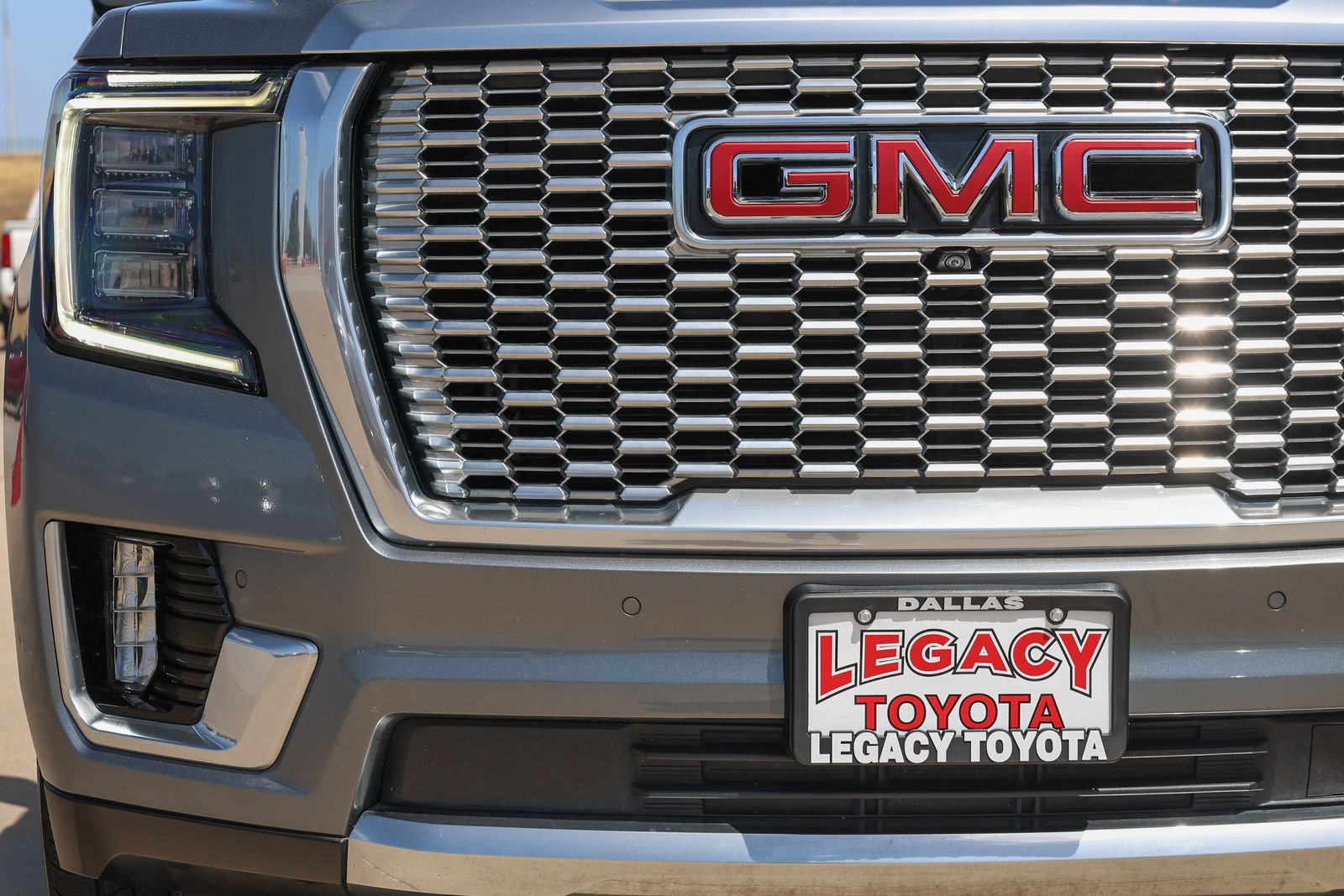 Used 2022 GMC Yukon Denali w/ Max Trailering Package AWD/4WD image 11