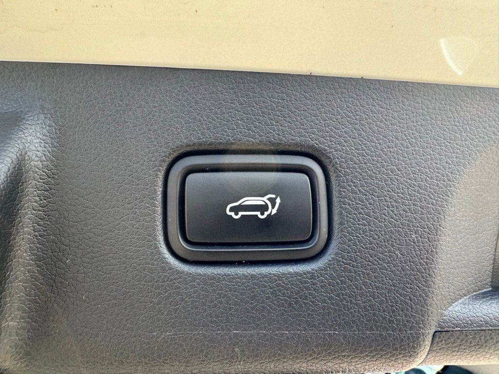 Used 2023 Hyundai Palisade Calligraphy image 37