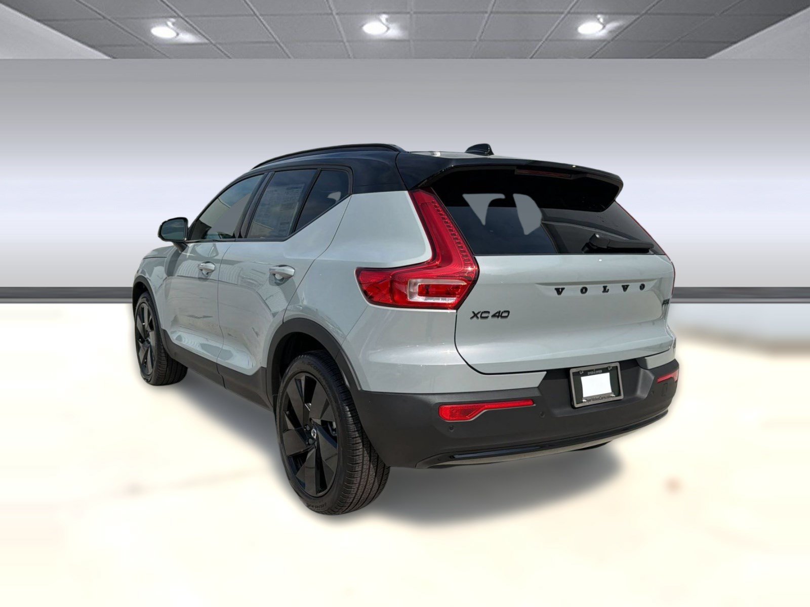 New 2026 Volvo XC40 B5 Ultra w/ Protection Package Premier AWD/4WD image 3