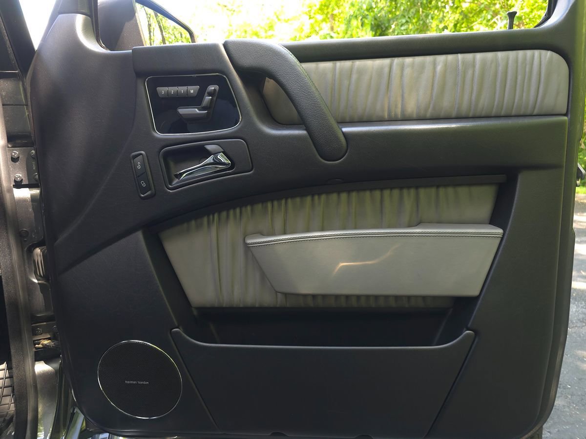 Used 2016 Mercedes-Benz G 550 image 23