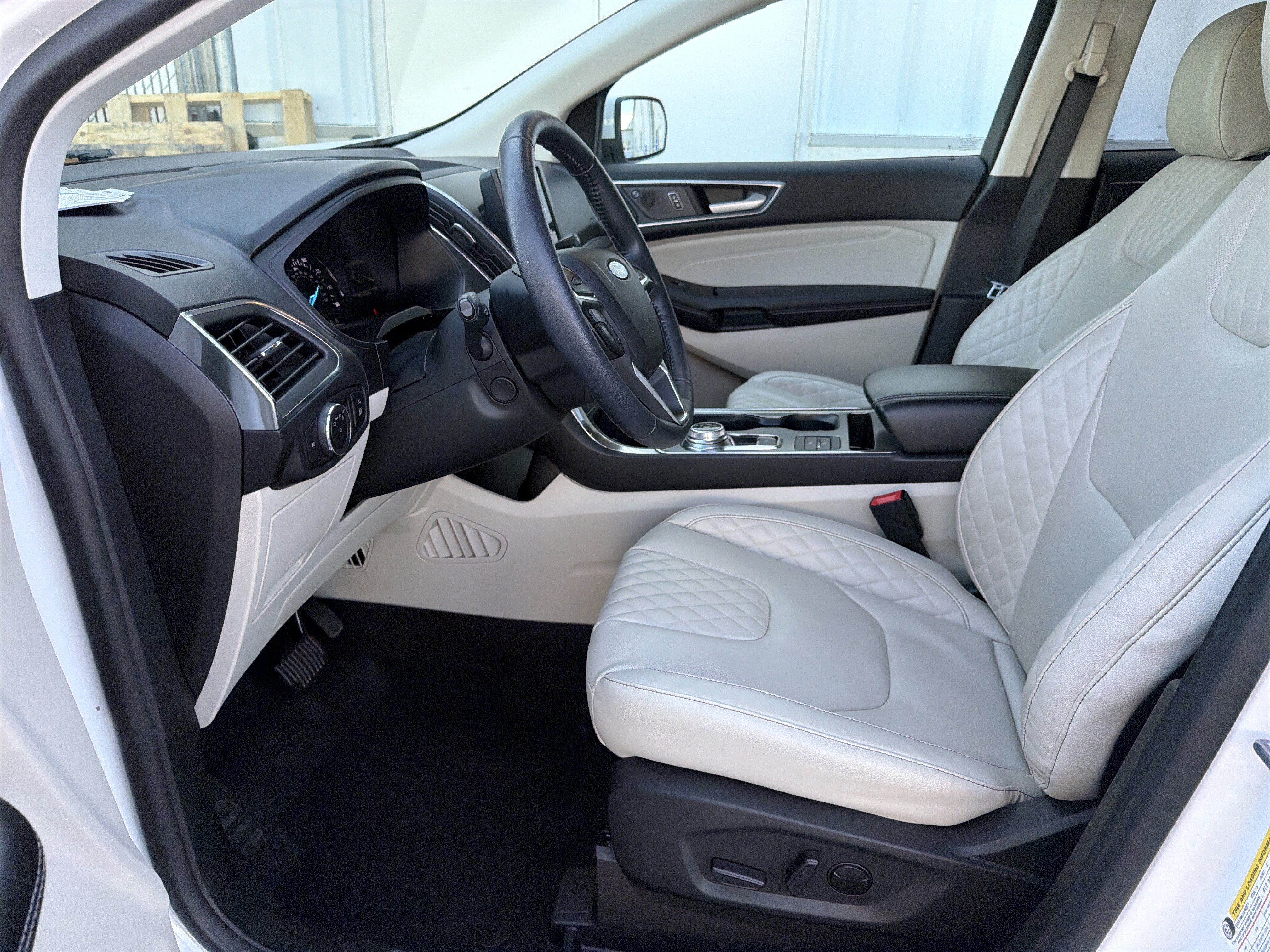 Certified 2023 Ford Edge Titanium w/ Equipment Group 301A AWD/4WD image 18