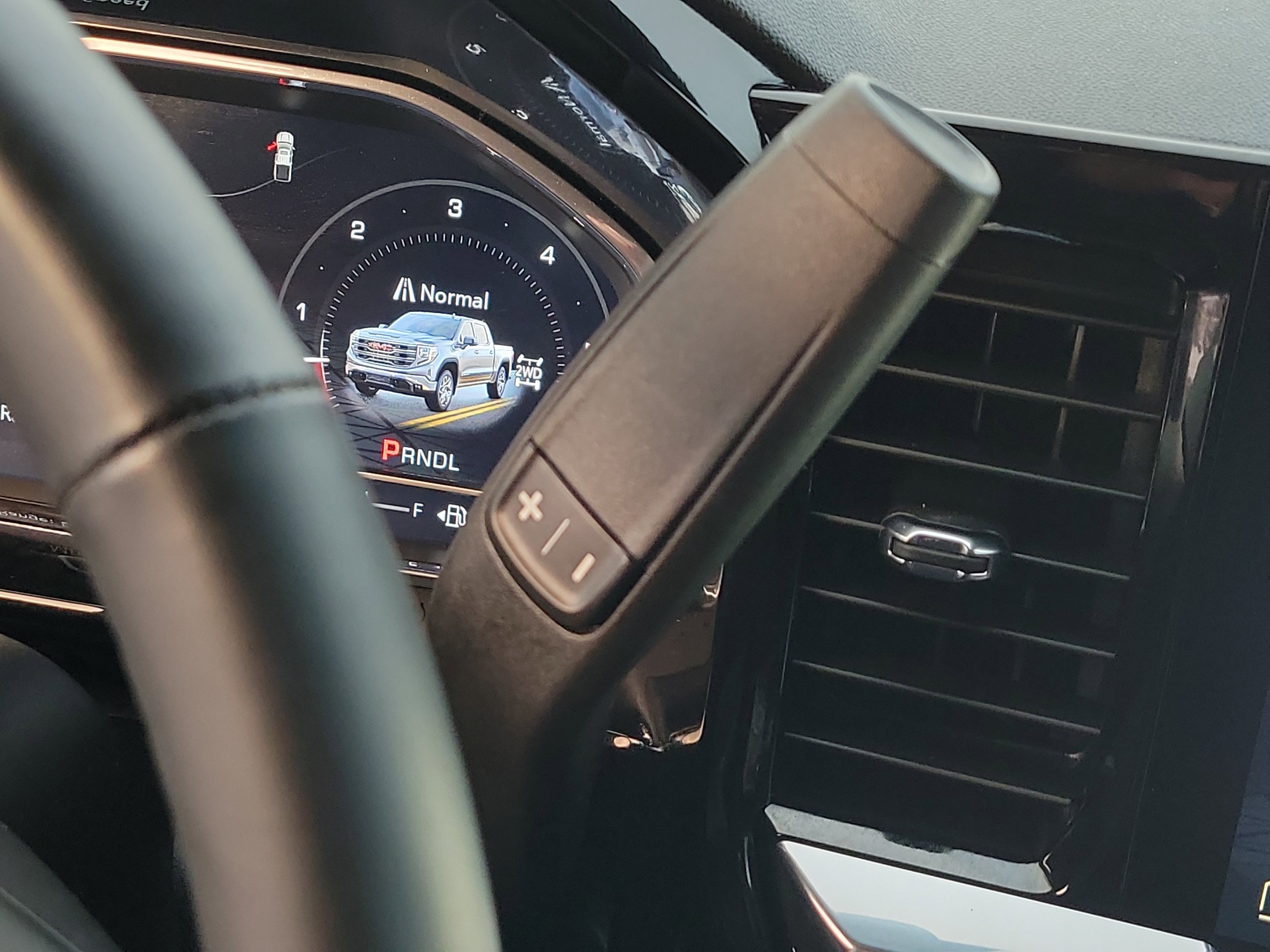 Used 2024 GMC Sierra 1500 SLE image 24
