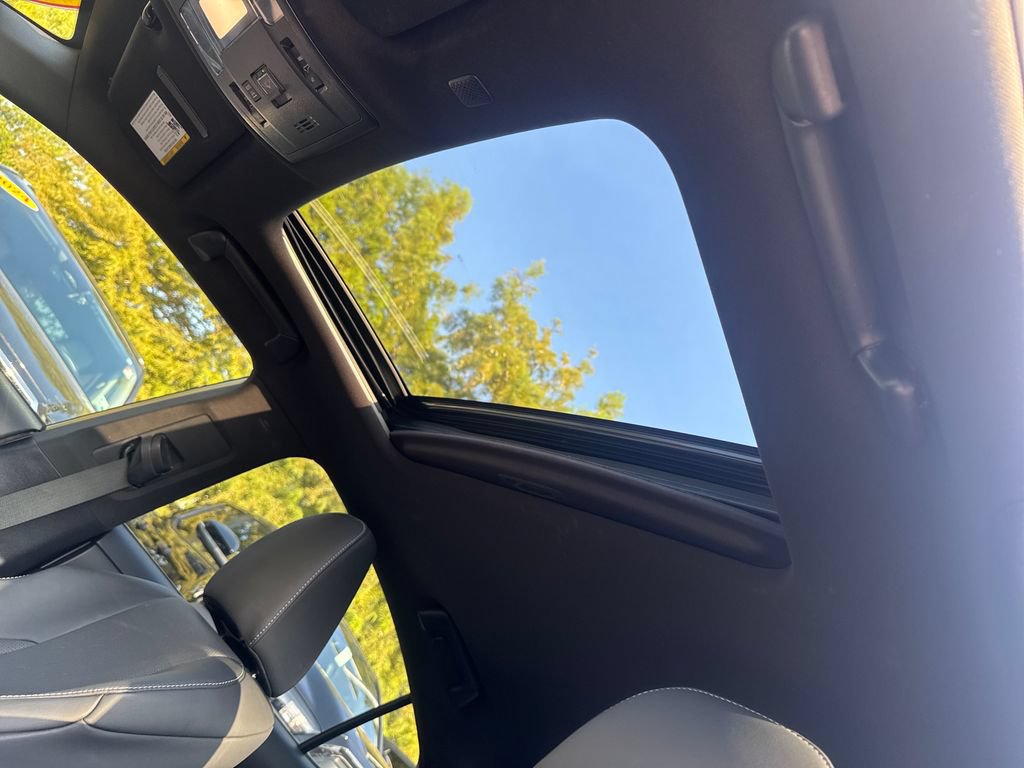 Used 2022 Lexus IS 350 F Sport w/ Navigation Package RWD image 28