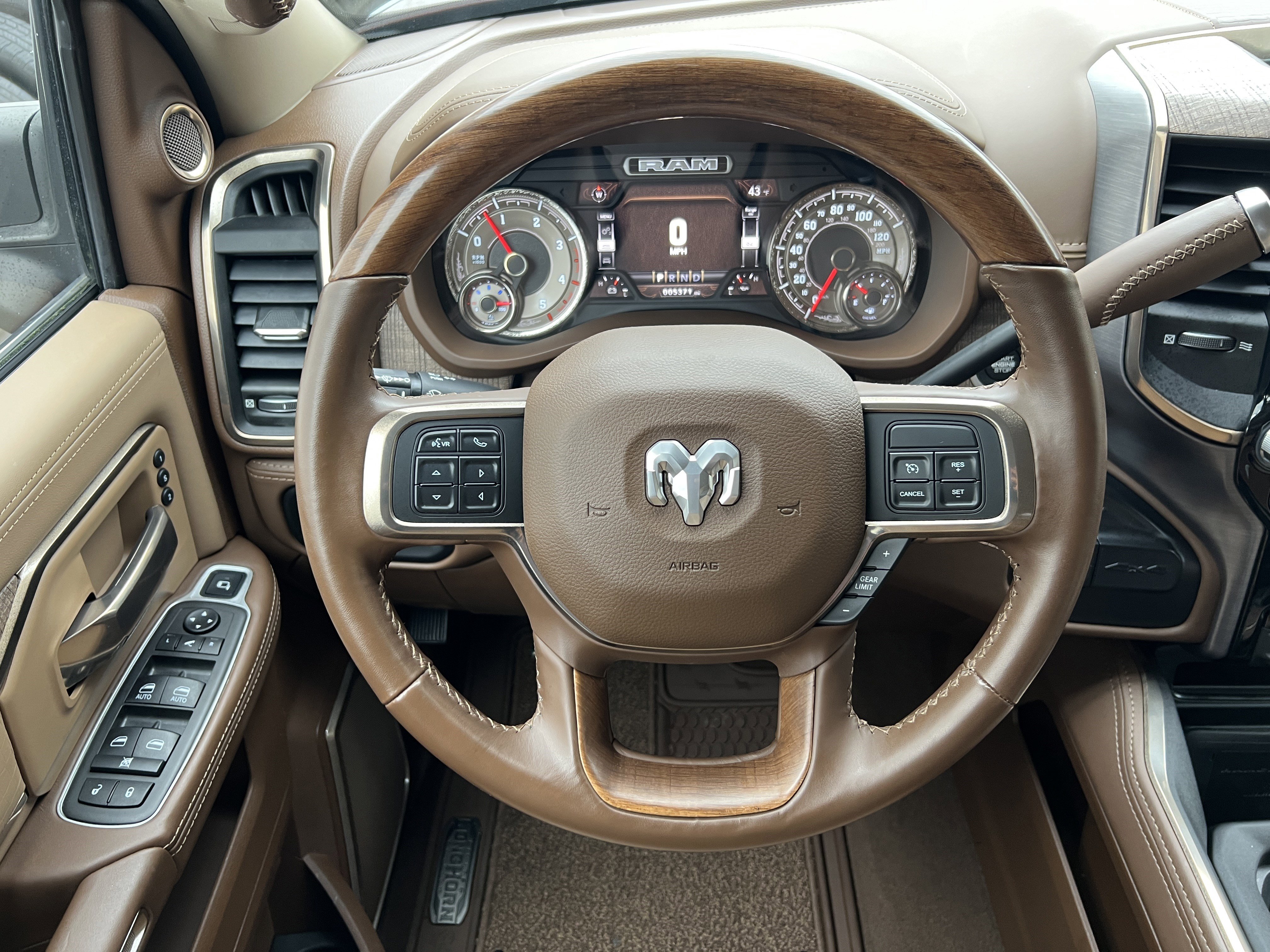 Used 2021 RAM 3500 Limited image 27