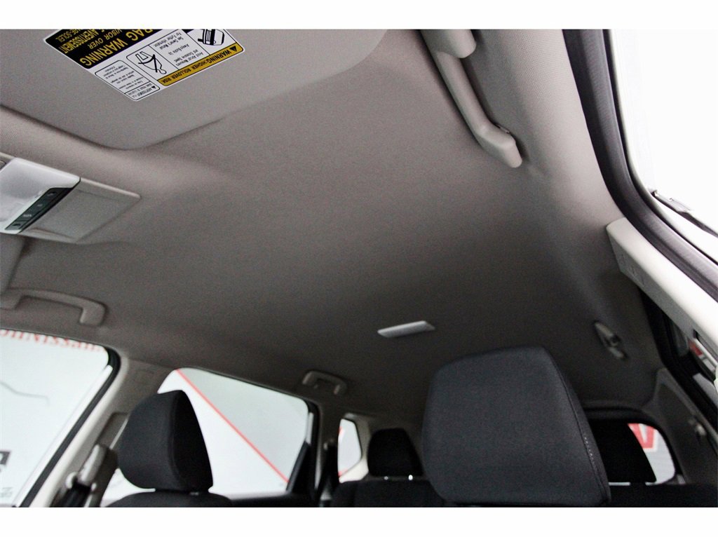 Certified 2024 Nissan Rogue S image 28