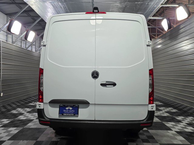 Used 2022 Mercedes-Benz Sprinter 2500 image 6