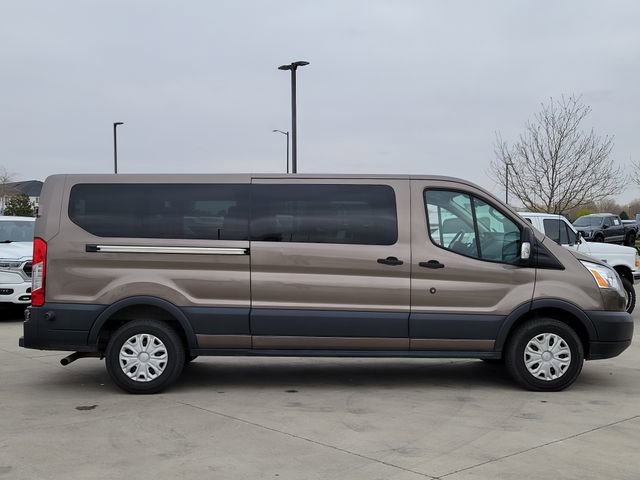 Used 2018 Ford Transit 350 XLT image 2