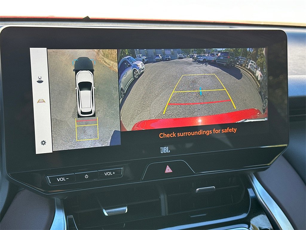 Used 2024 Toyota Venza Limited image 26