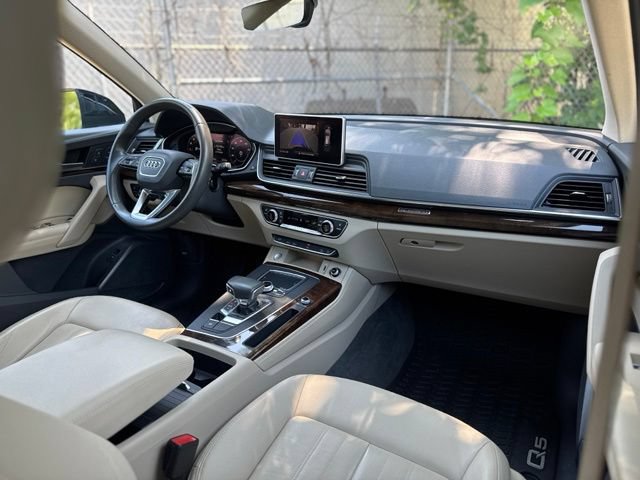 Used 2020 Audi Q5 2.0T Premium Plus AWD/4WD image 19