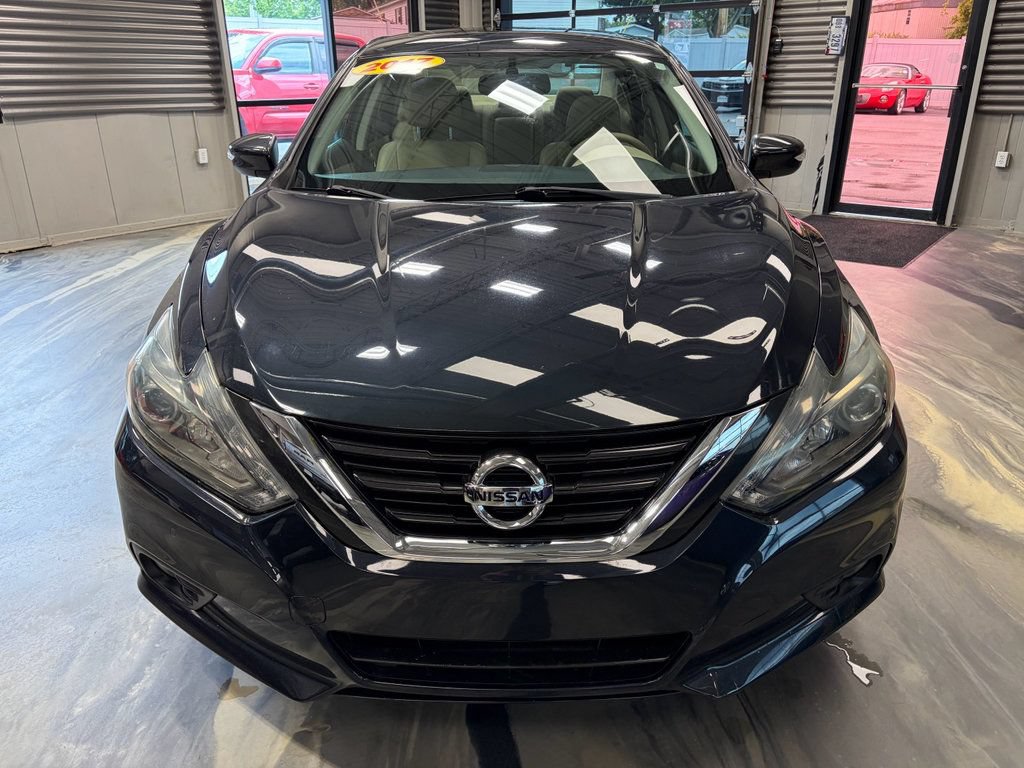 Used 2017 Nissan Altima 3.5 SL w/ 3.5SL Technology Package FWD image 39