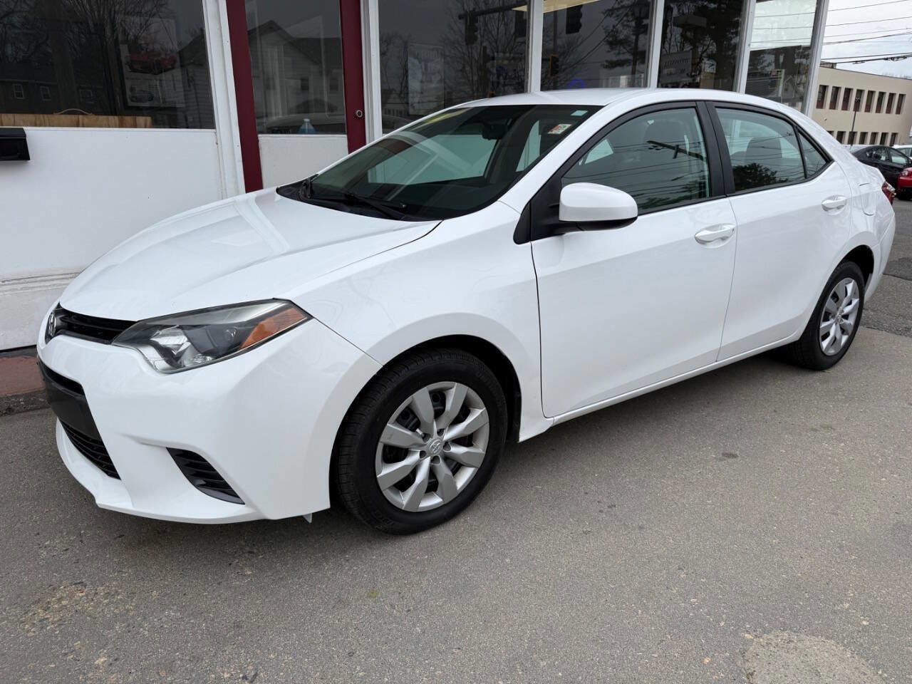 Used 2016 Toyota Corolla LE FWD image 30