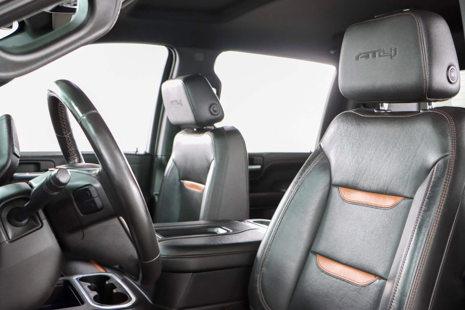 Used 2021 GMC Sierra 2500 AT4 image 25