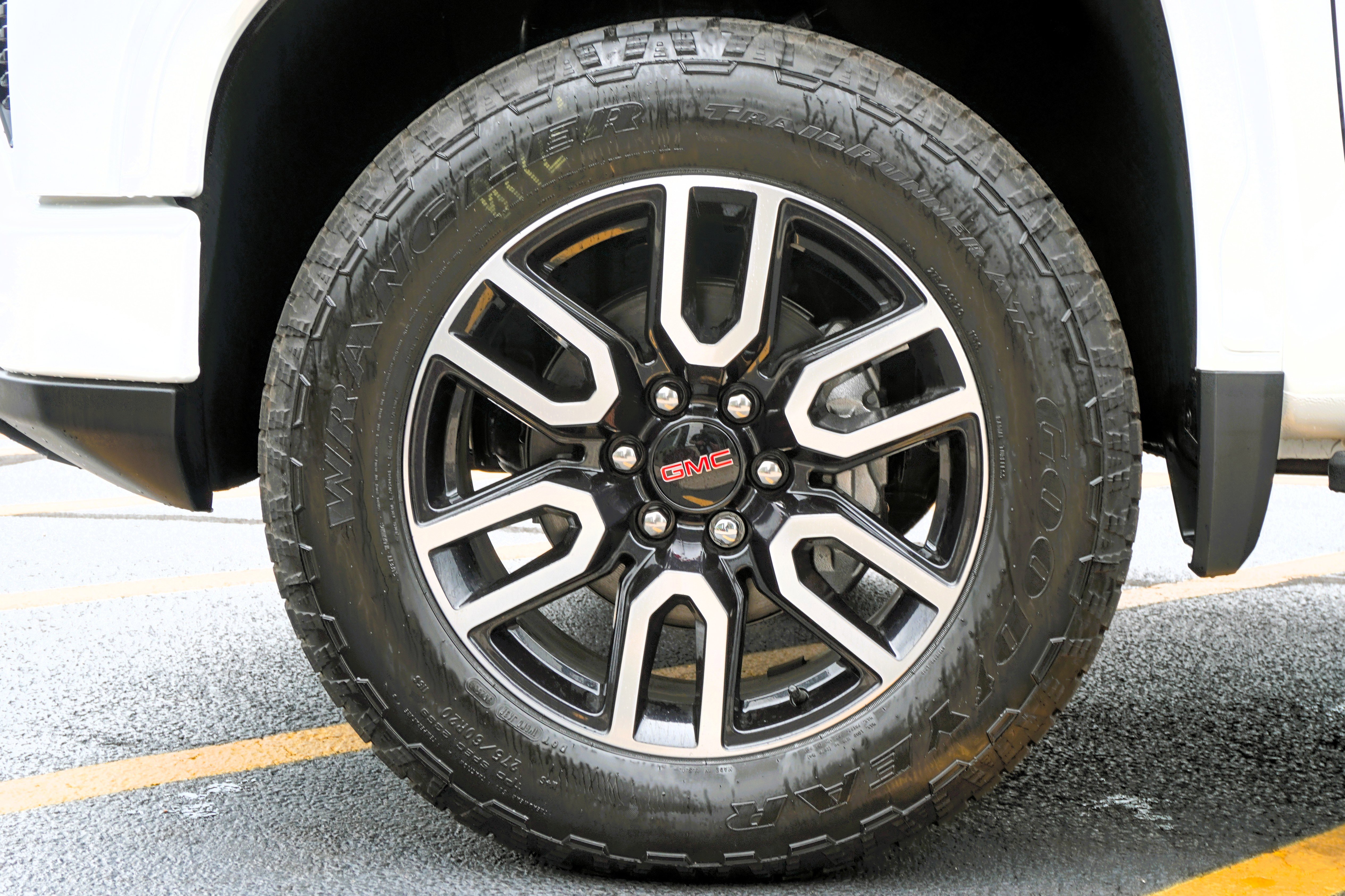 New 2026 GMC Sierra 1500 AT4 w/ AT4 Premium Package image 12
