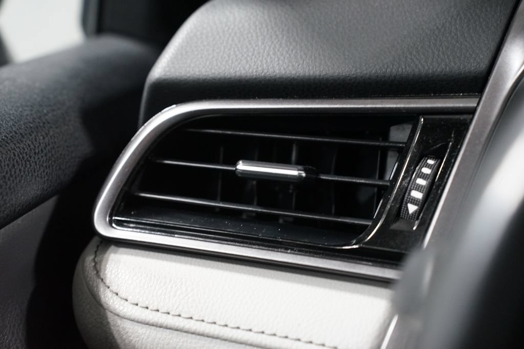 Used 2023 Toyota Camry SE FWD image 24