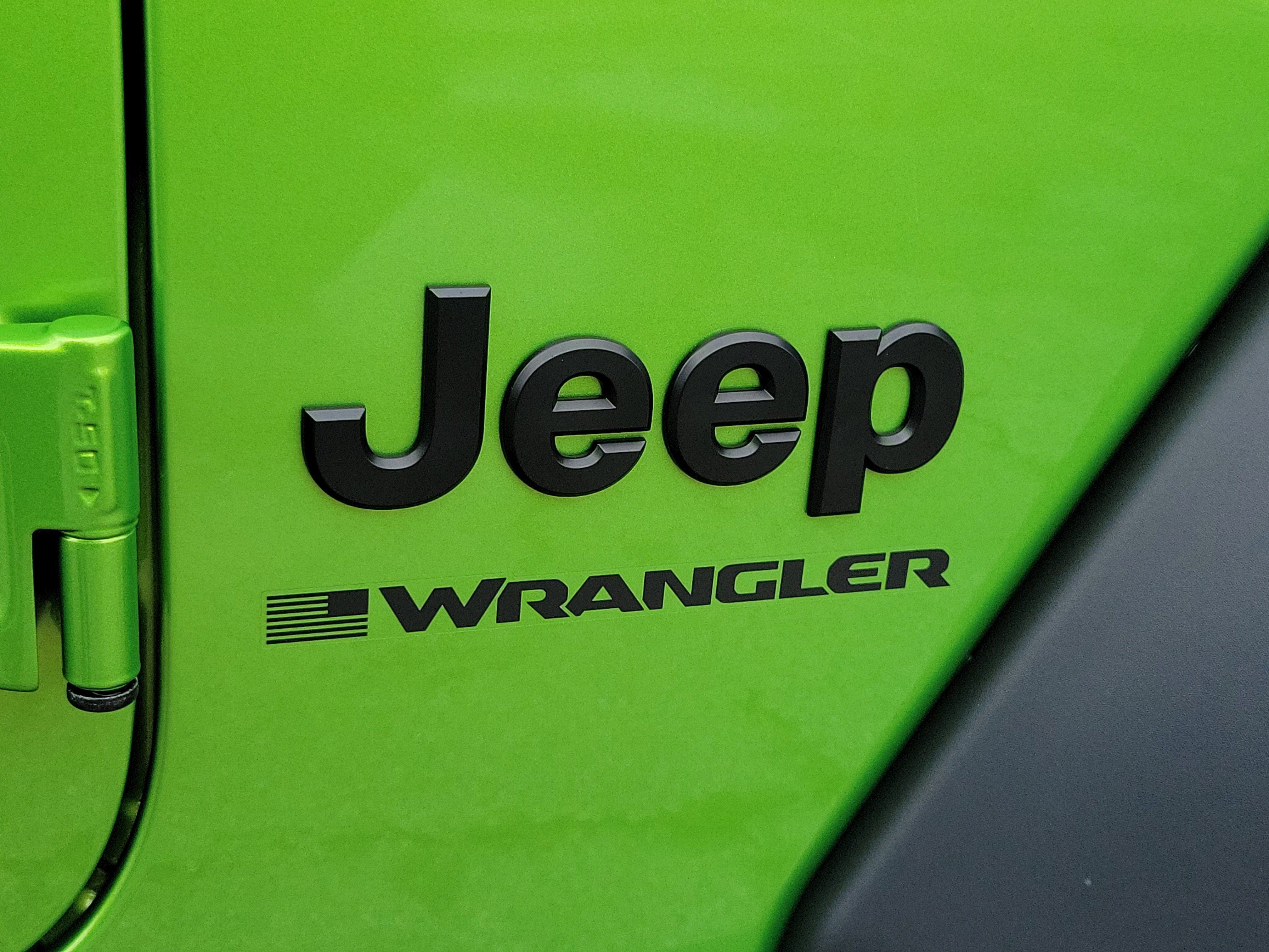 Used 2025 Jeep Wrangler Willys AWD/4WD image 6