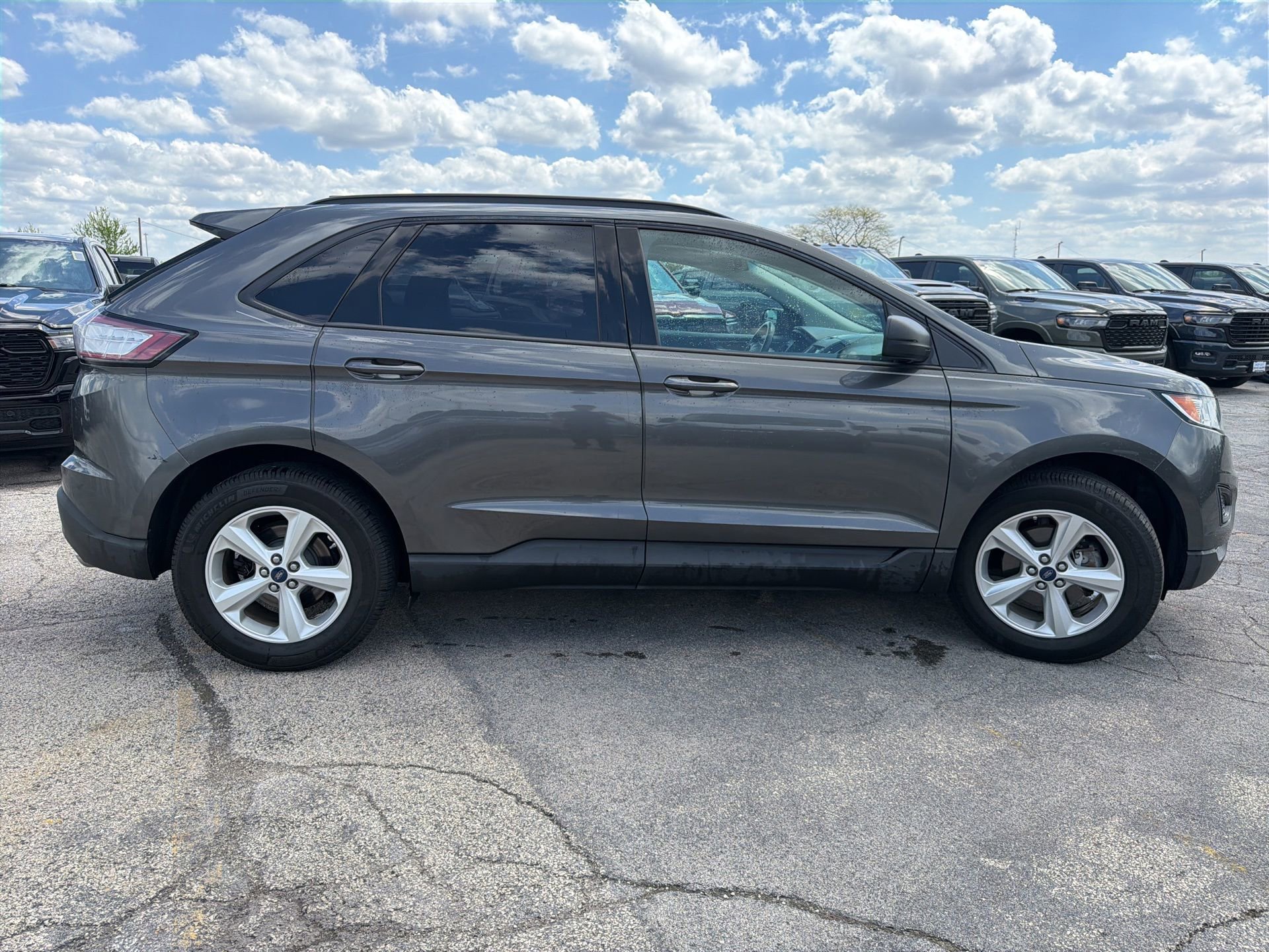 Used 2015 Ford Edge SE FWD image 7