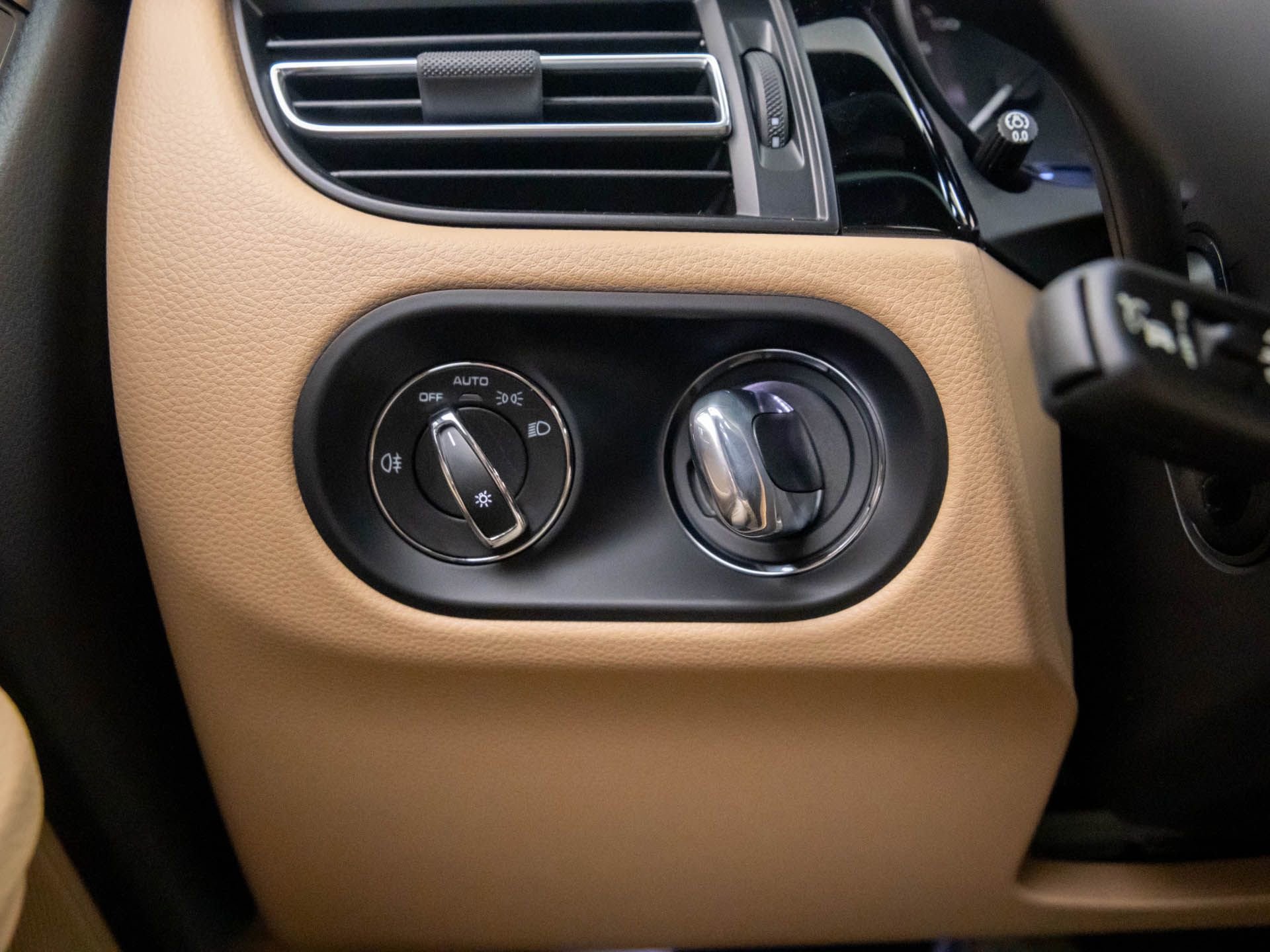 New 2026 Porsche Macan S image 18