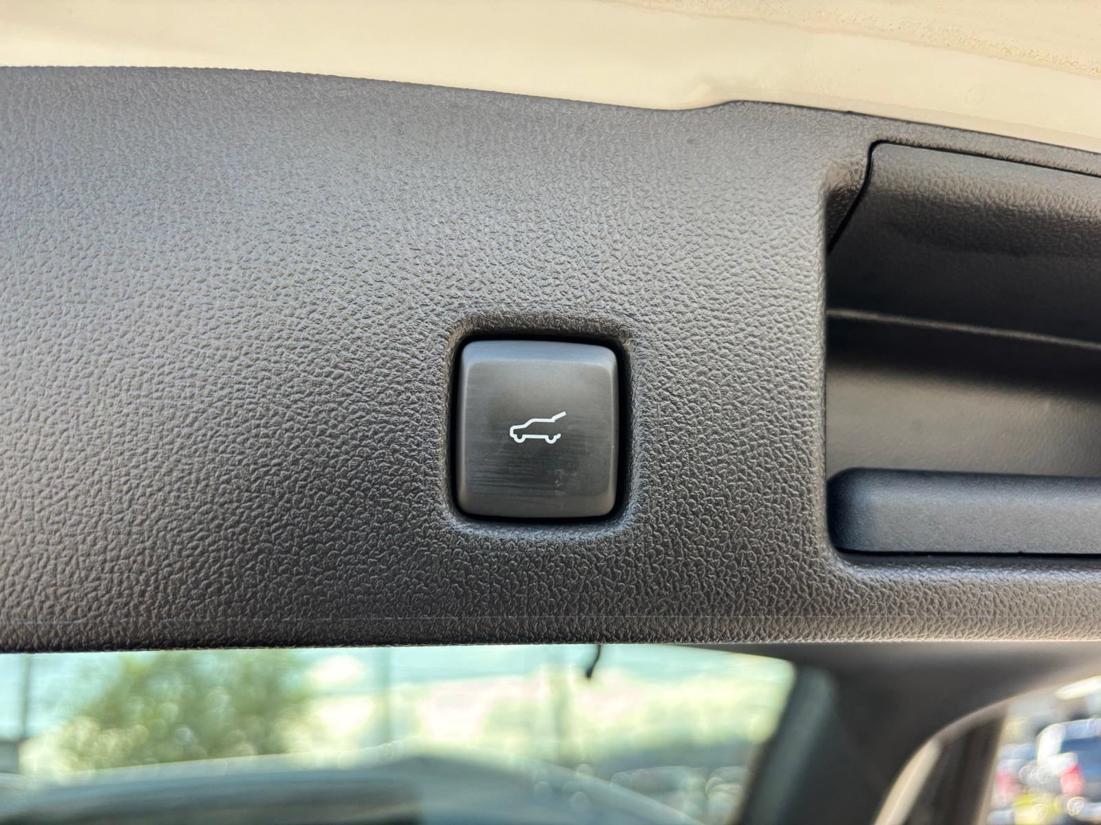 Used 2025 Ford Escape ST-Line Select AWD/4WD image 18