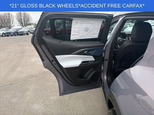 Used 2026 Chevrolet Equinox EV LT w/ LPO, Blackout Package image 21