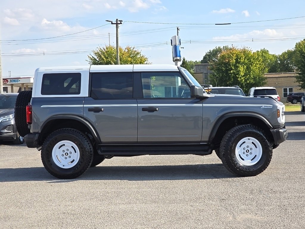 New 2025 Ford Bronco Heritage Edition image 8