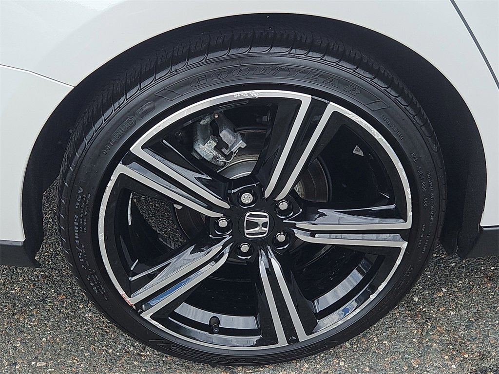 Used 2024 Honda Accord Sport image 9