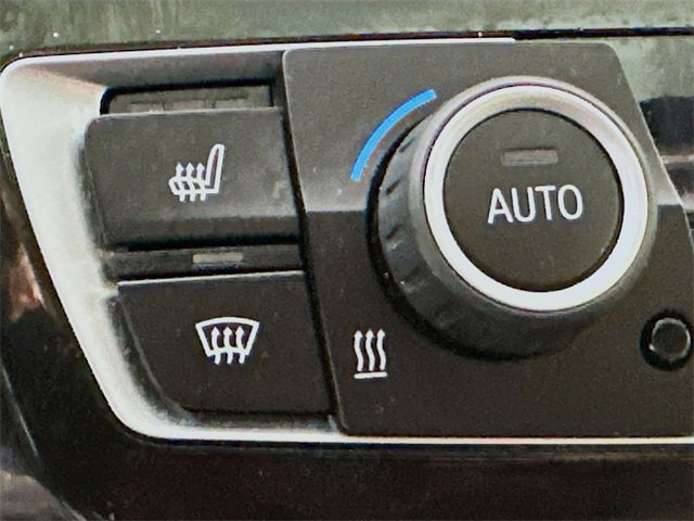 Used 2018 BMW 330i Sedan w/ Convenience Package image 20