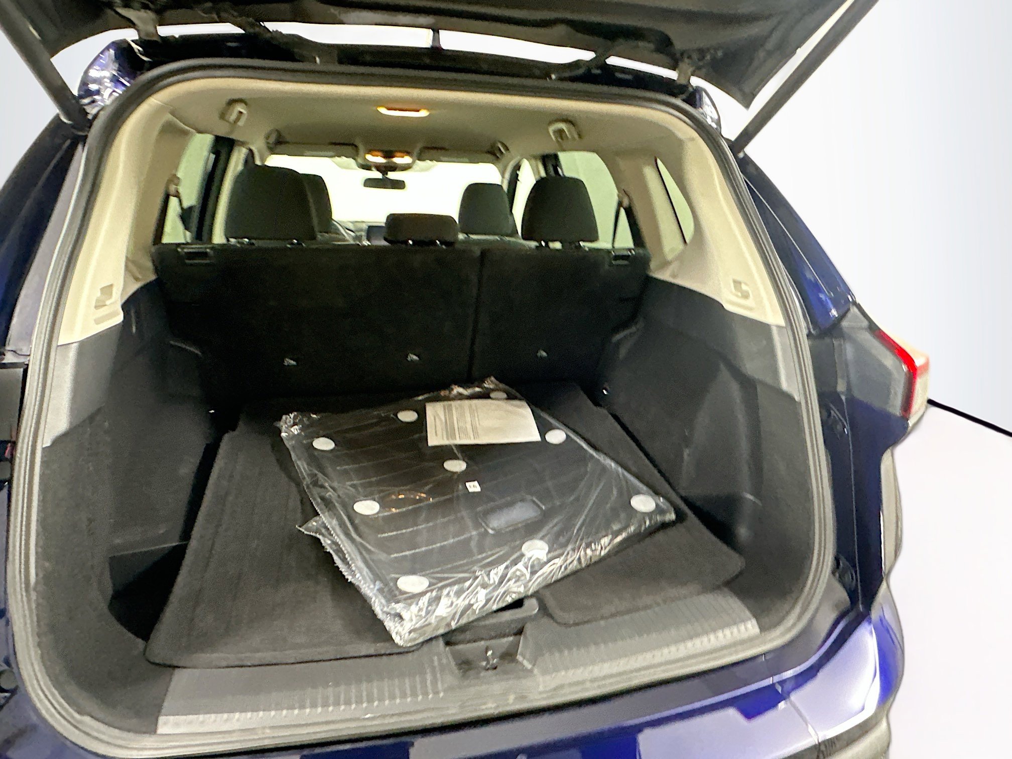 Used 2025 Nissan Rogue SV image 27