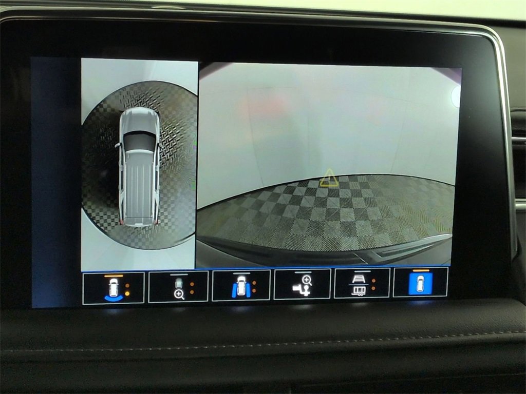 Certified 2024 Chevrolet Tahoe Z71 w/ Luxury Package image 15