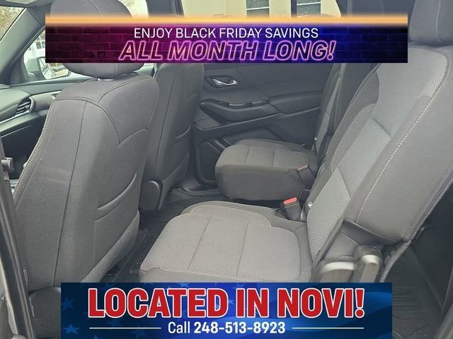 Used 2023 Chevrolet Traverse LT image 12